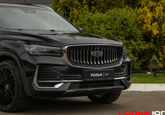Подержанный автомобиль Geely Monjaro 2023 года (20 фото)