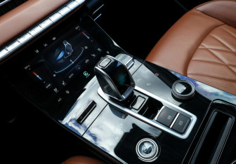 Подержанный автомобиль Chery Tiggo 8 Pro Max 2022 года (23 фото)