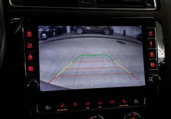 Подержанный автомобиль Volkswagen Jetta Sedan 2013 года (15 фото)