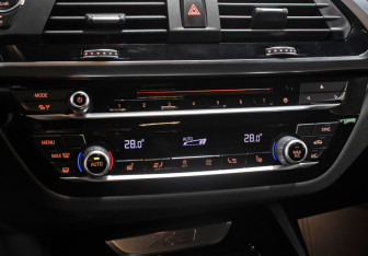 Подержанный автомобиль BMW X3 2019 года (20 фото)