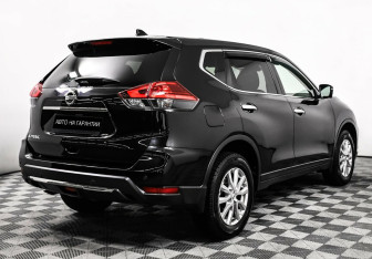 Подержанный автомобиль Nissan X-Trail 2019 года (5 фото)