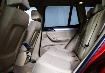 Подержанный автомобиль BMW X3 2012 года (12 фото)