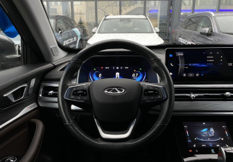 Подержанный автомобиль Chery Tiggo 8 Pro 2022 года (14 фото)