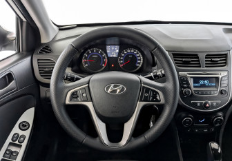 Подержанный автомобиль Hyundai Solaris Sedan 2016 года (21 фото)