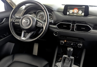 Подержанный автомобиль Mazda CX-5 2018 года (27 фото)