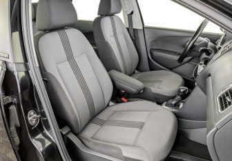 Подержанный автомобиль Volkswagen Polo Sedan 2016 года (23 фото)