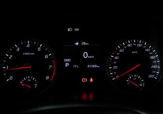 Подержанный автомобиль Kia Stinger 2020 года (11 фото)