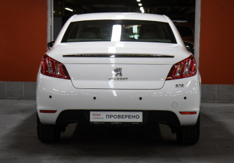 Подержанный автомобиль Peugeot 508 Sedan 2012 года (6 фото)