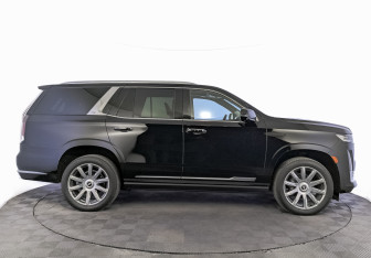 Подержанный автомобиль Cadillac Escalade Suv 2022 года (4 фото)