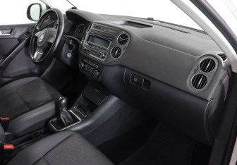 Подержанный автомобиль Volkswagen Tiguan 2013 года (10 фото)