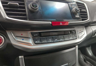 Подержанный автомобиль Honda Accord Sedan 2013 года (17 фото)