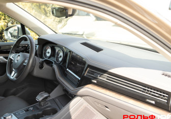 Подержанный автомобиль Volkswagen Touareg 2018 года (7 фото)