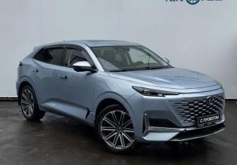 Подержанный автомобиль Changan UNI-K 2023 года (3 фото)