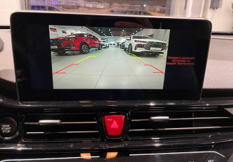 Подержанный автомобиль Москвич 3 2023 года (17 фото)