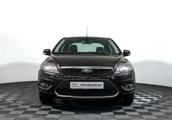 Подержанный автомобиль Ford Focus Sedan 2010 года (2 фото)