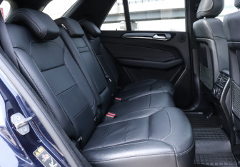 Подержанный автомобиль Mercedes-Benz GLE 2018 года (10 фото)