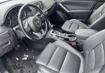 Подержанный автомобиль Mazda CX-5 2014 года (9 фото)