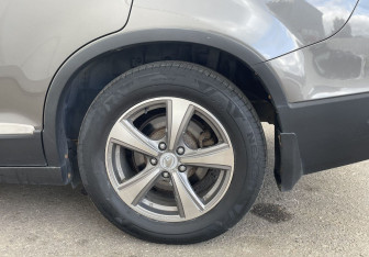 Подержанный автомобиль Haval H6 2015 года (9 фото)