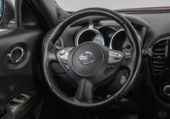 Подержанный автомобиль Nissan Juke 2014 года (15 фото)