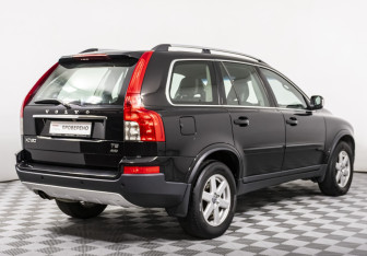 Подержанный автомобиль Volvo XC90 2011 года (5 фото)