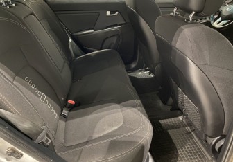 Подержанный автомобиль Kia Sportage 2013 года (11 фото)