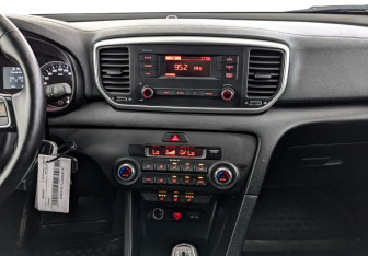 Подержанный автомобиль Kia Sportage 2021 года (17 фото)