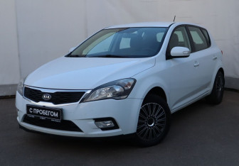 Подержанный автомобиль Kia Ceed Hatchback 2011 года (1 фото)