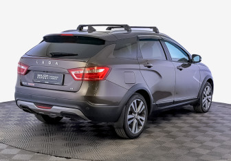 Подержанный автомобиль LADA (ВАЗ) Vesta Wagon 2019 года (5 фото)
