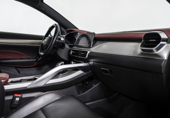 Подержанный автомобиль Geely Coolray 2021 года (14 фото)