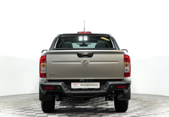 Подержанный автомобиль DongFeng DF6 2023 года (6 фото)