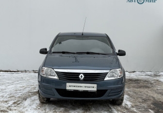 Подержанный автомобиль Renault Logan Sedan 2011 года (2 фото)