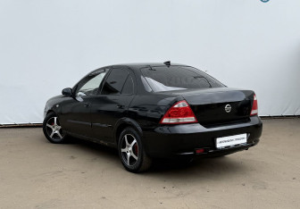 Подержанный автомобиль Nissan Almera Classic 2007 года (7 фото)