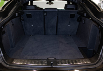 Подержанный автомобиль BMW X4 2015 года (36 фото)