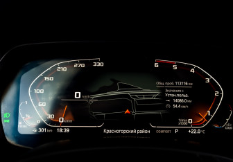 Подержанный автомобиль BMW X5 2019 года (13 фото)