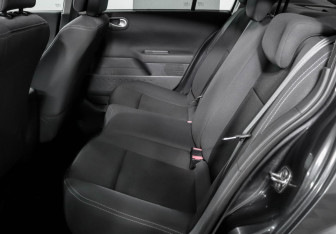 Подержанный автомобиль Renault Megane Sedan 2008 года (10 фото)