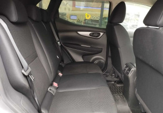 Подержанный автомобиль Nissan Qashqai 2014 года (11 фото)