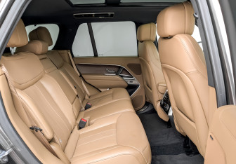 Подержанный автомобиль Land Rover Range Rover 2023 года (12 фото)