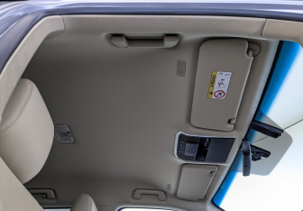 Подержанный автомобиль Toyota Land Cruiser Suv 2022 года (23 фото)