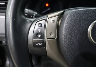 Подержанный автомобиль Lexus RX 2012 года (16 фото)