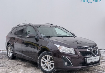 Подержанный автомобиль Chevrolet Cruze Wagon 2014 года (3 фото)