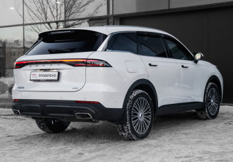 Подержанный автомобиль Chery Tiggo 9 2024 года (5 фото)