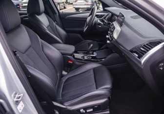 Подержанный автомобиль BMW X4 2020 года (12 фото)