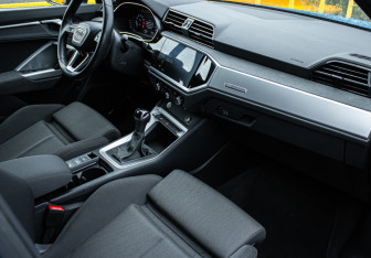 Подержанный автомобиль Audi Q3 2019 года (9 фото)