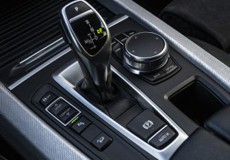 Подержанный автомобиль BMW X5 2018 года (18 фото)