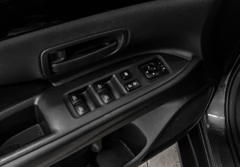 Подержанный автомобиль Mitsubishi Outlander 2018 года (17 фото)