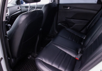 Подержанный автомобиль Hyundai Solaris Sedan 2019 года (11 фото)