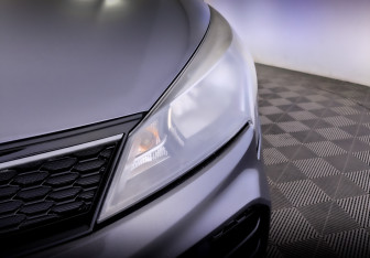 Подержанный автомобиль Kia Rio Hatchback 2021 года (17 фото)