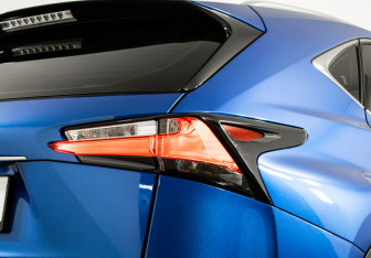 Подержанный автомобиль Lexus NX 2016 года (19 фото)