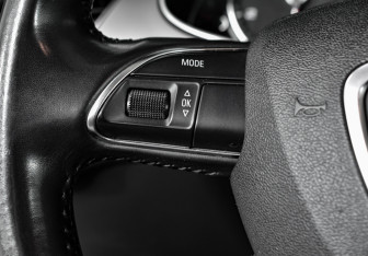 Подержанный автомобиль Audi A4 Sedan 2012 года (15 фото)