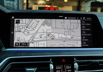 Подержанный автомобиль BMW X7 2019 года (21 фото)